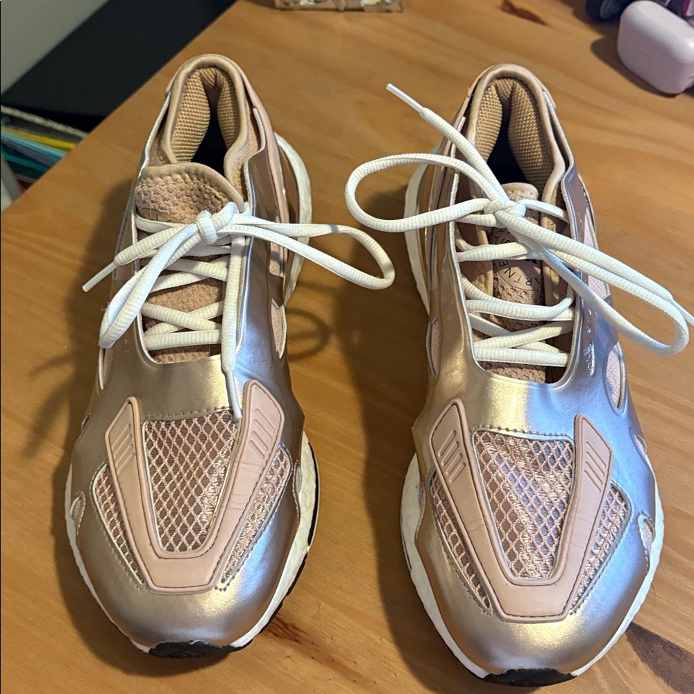 NWT Adidas Stella McCartney Ultraboost US 8.5 womens.